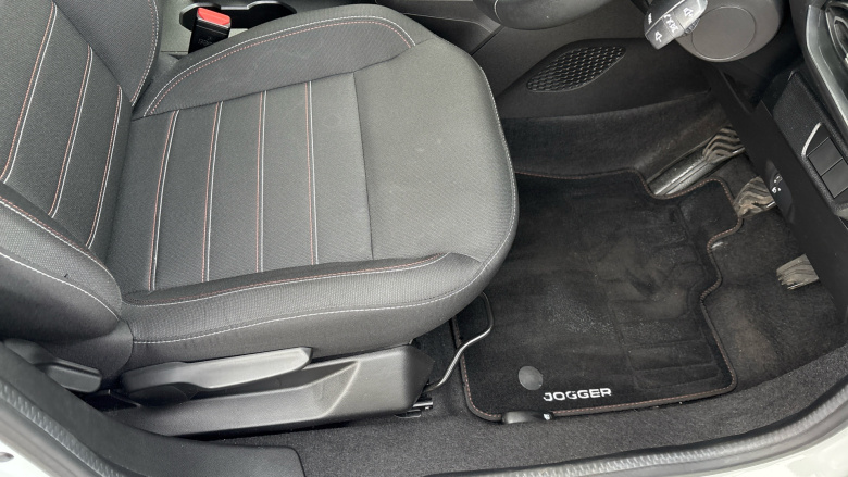 Dacia Jogger 1.0 TCe Extreme SE 5dr Petrol Estate